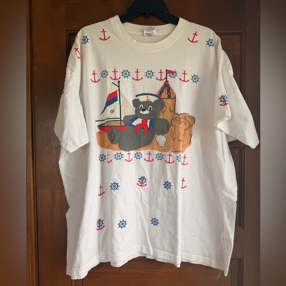 Vintage AOP Nautical Bear Graphic T-Shirt 🧸⚓️ - Picture 1 of 6